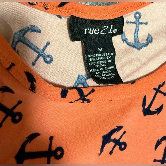 Medium Girls GAP Denim Super Skinny Jeans and Outfit - Picture 3 of 4